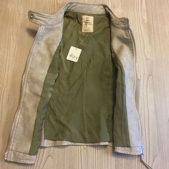 Free People We The Free Sweeney Vegan Leather Vest - Picture 7 of 9